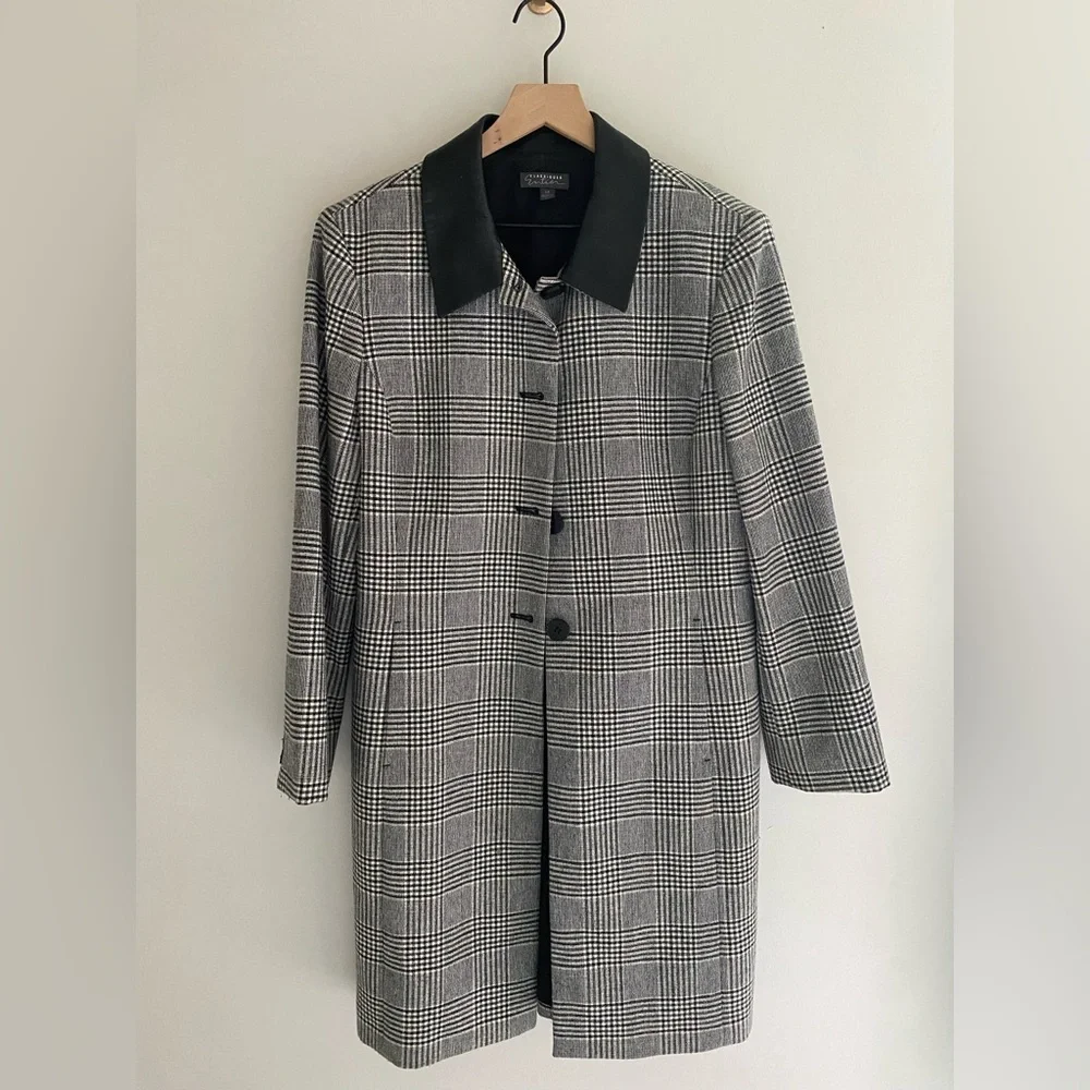Vintage black and white plaid classic overcoat‎ size large